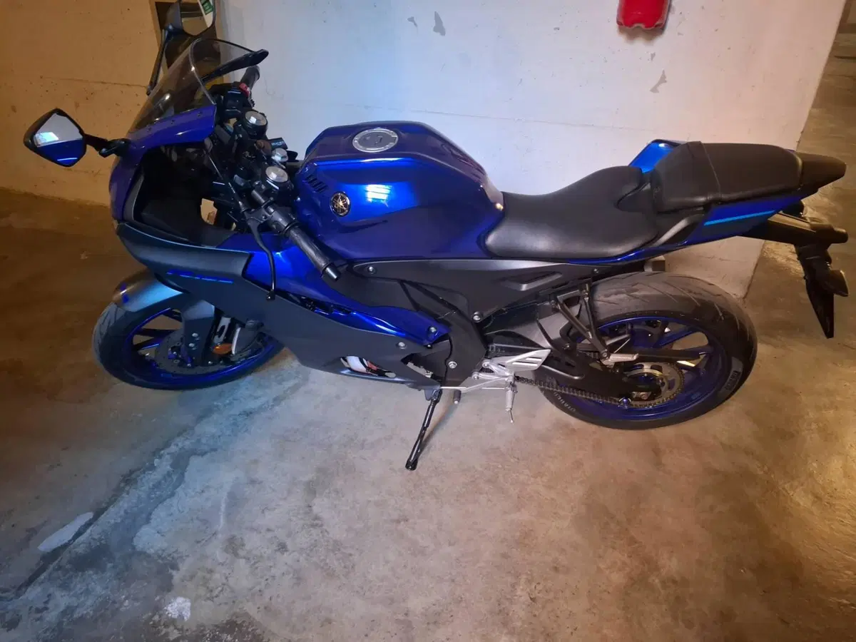 Yamaha YZF R125 (2023 - 26) (4)