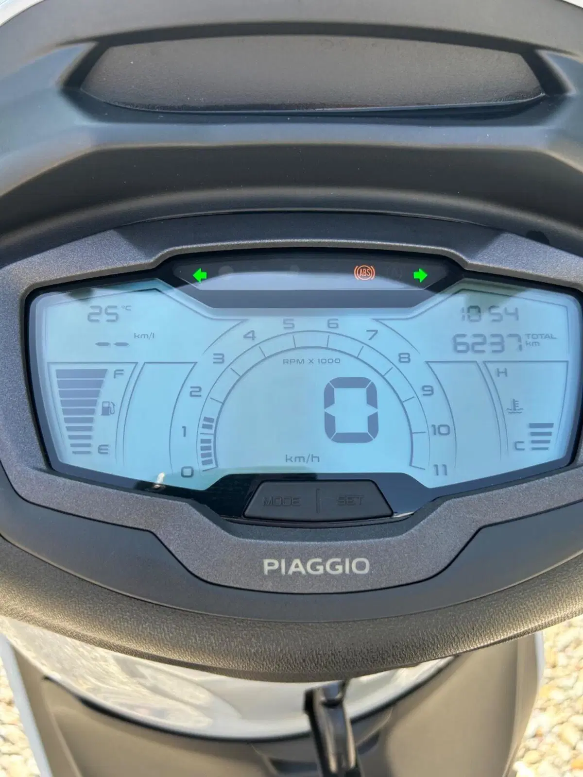 Piaggio Beverly 310 (2025 - 26) (5)