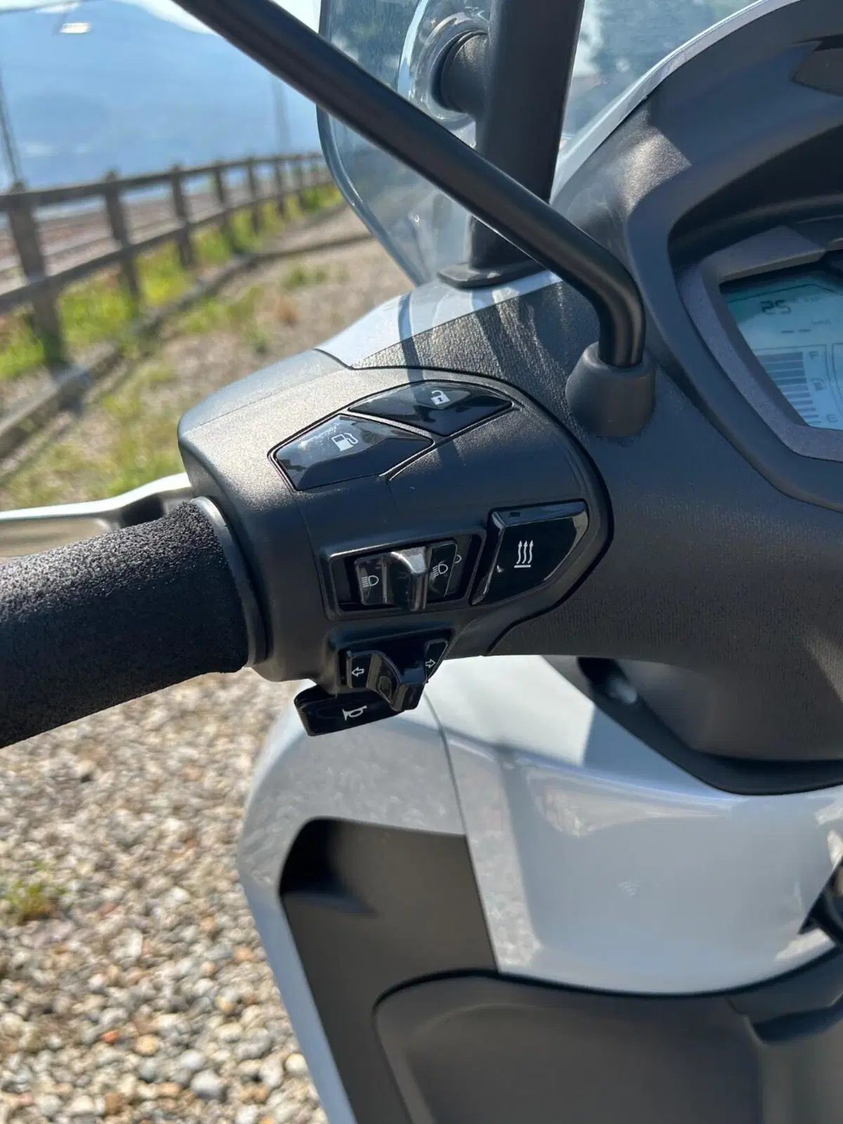 Piaggio Beverly 310 (2025 - 26) (18)