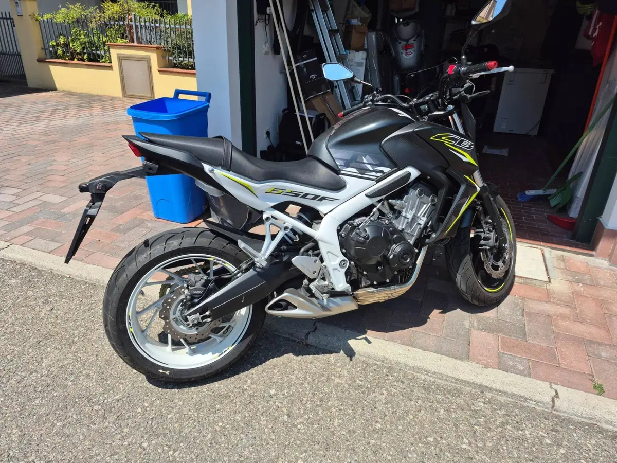 Honda CB 650 F ABS (2014 - 17) (3)