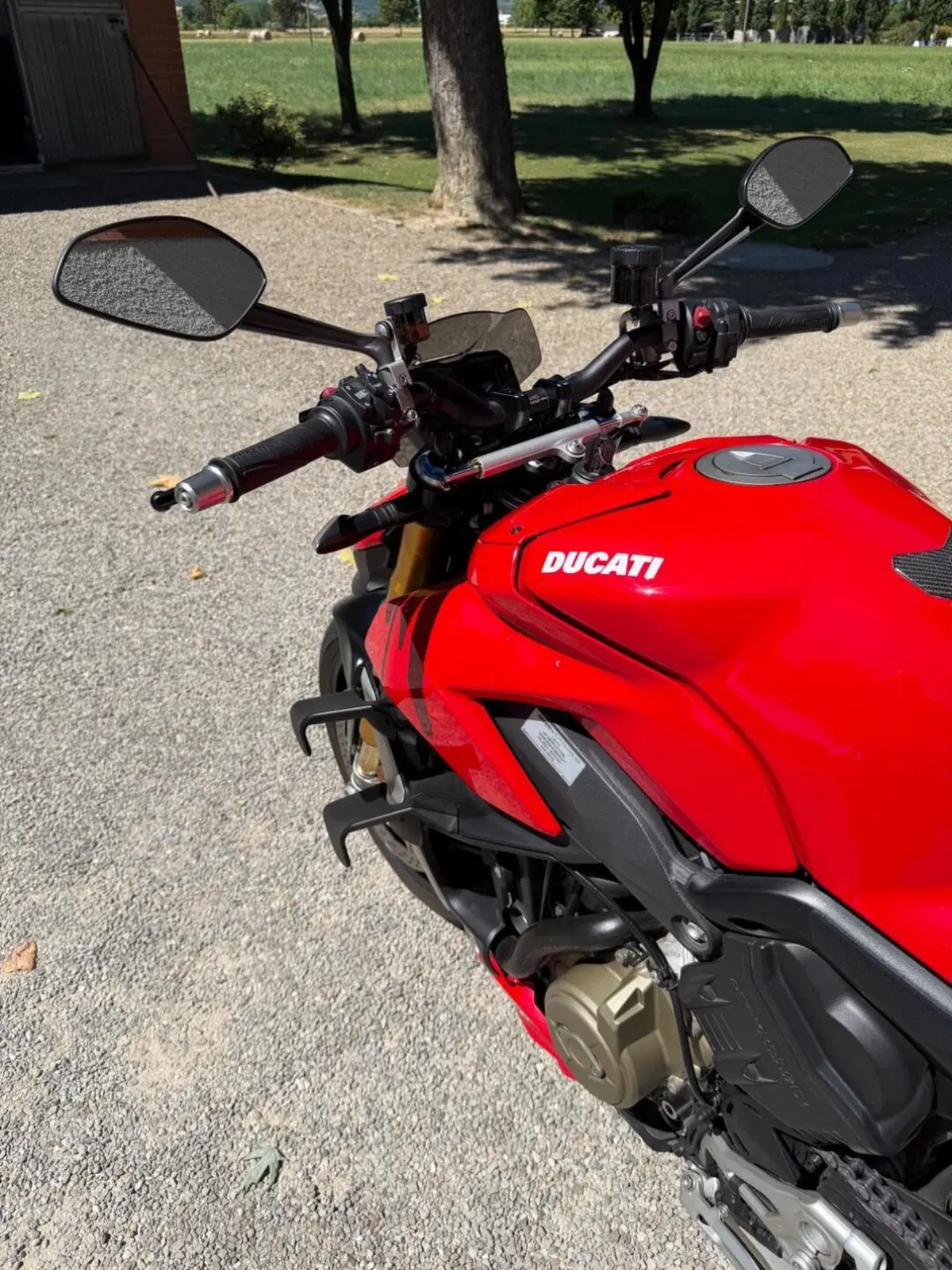 Ducati Streetfighter V4 1100 S (2021 - 22) (8)