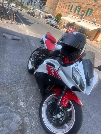 Yamaha YZF R6 (2008 - 09) usata