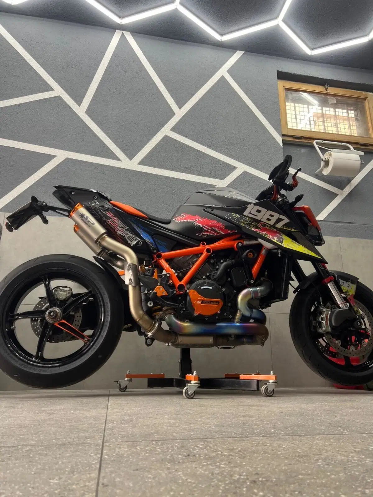 KTM 1290 Super Duke R (2021)