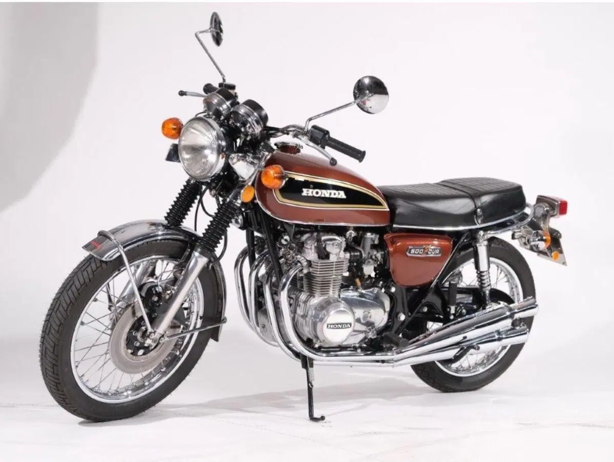 Honda 500 Cb four (2)