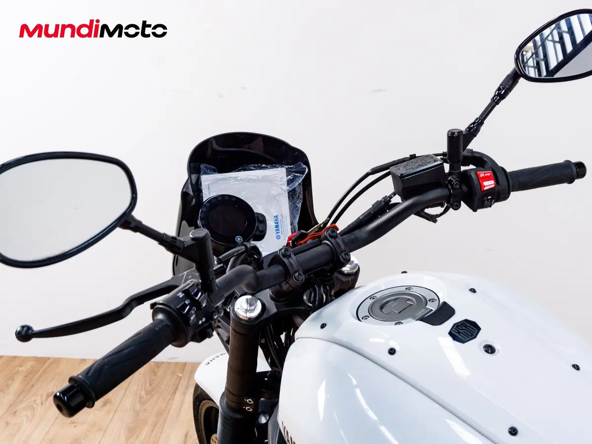 Yamaha XSR 700 (2021) (11)