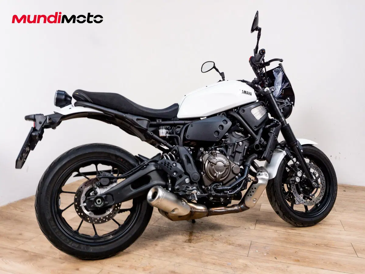Yamaha XSR 700 (2021) (3)