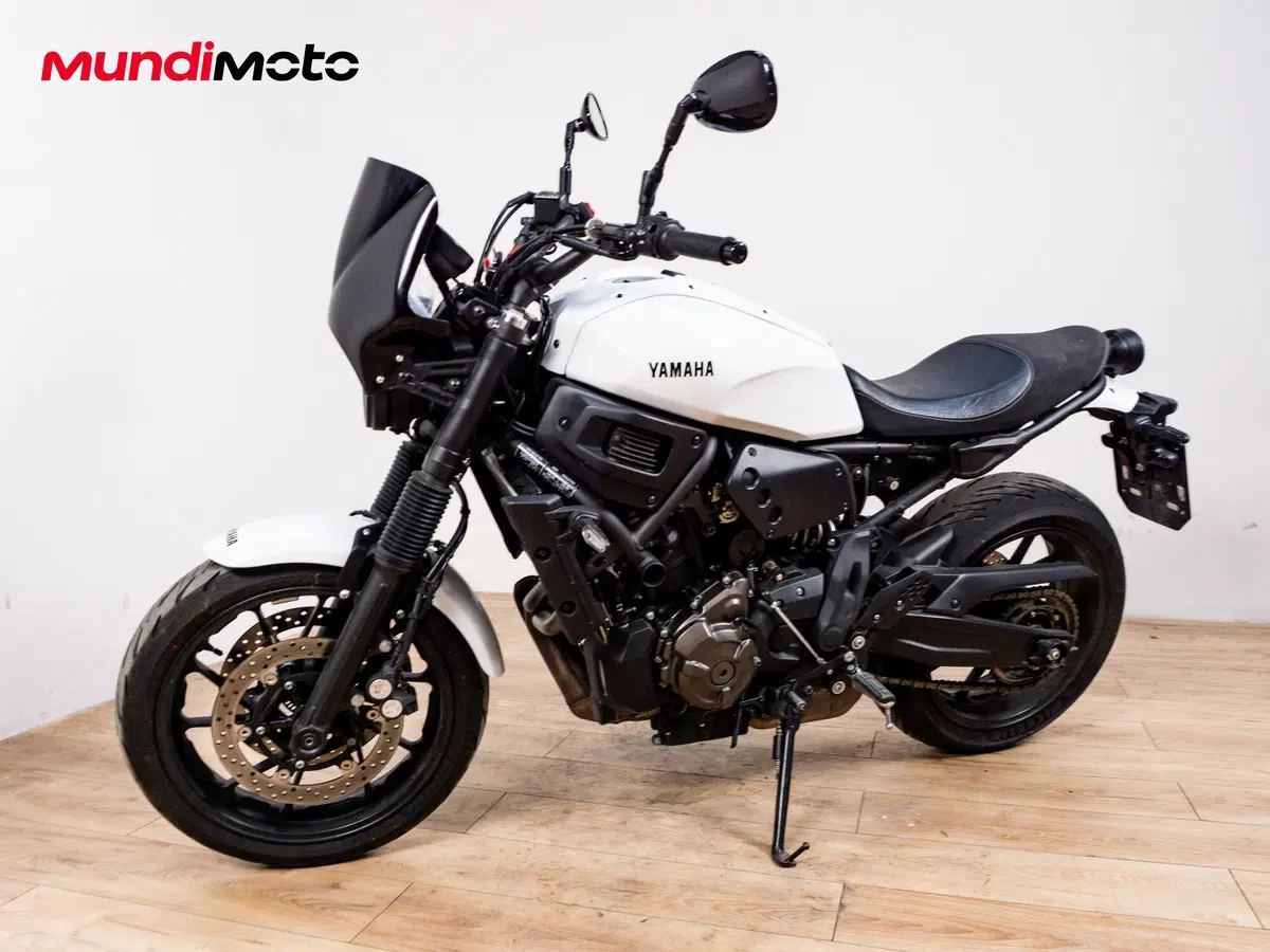 Yamaha XSR 700 (2021) (8)