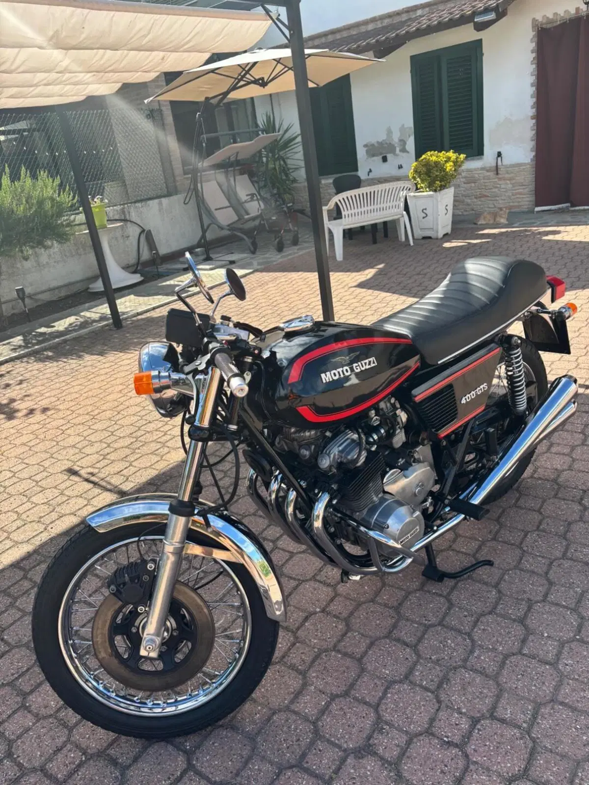 Moto Guzzi 400 GTS (2)