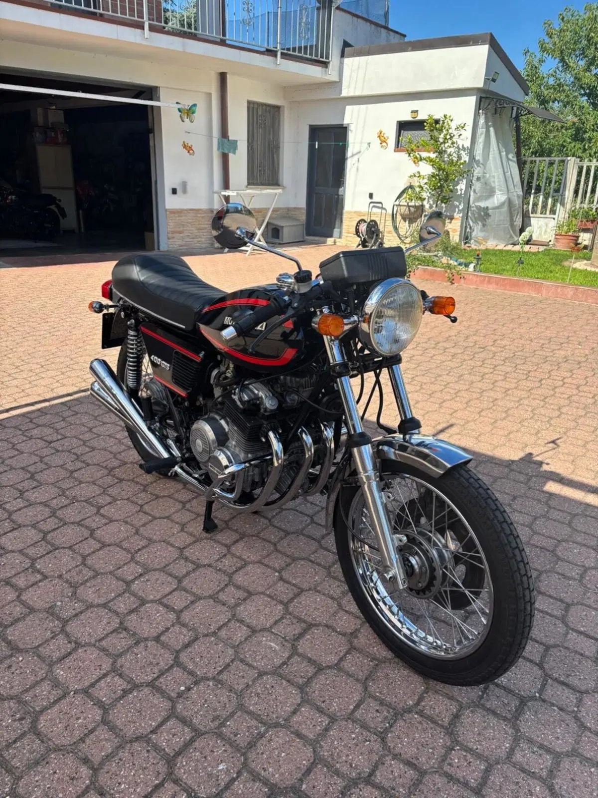 Moto Guzzi 400 GTS (4)
