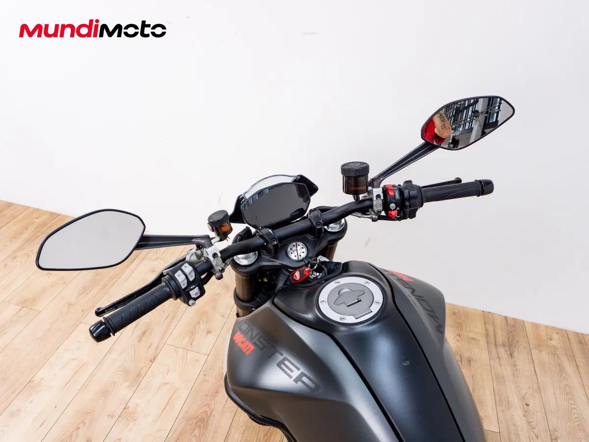 Ducati Monster 937 (2021 - 25) (11)