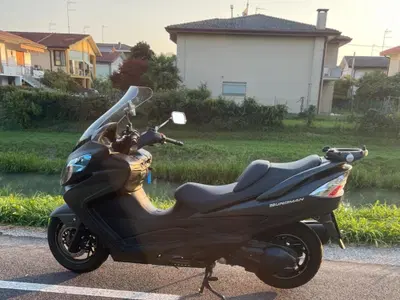 Suzuki Burgman AN 400 Lux ABS (2012 - 17) usata
