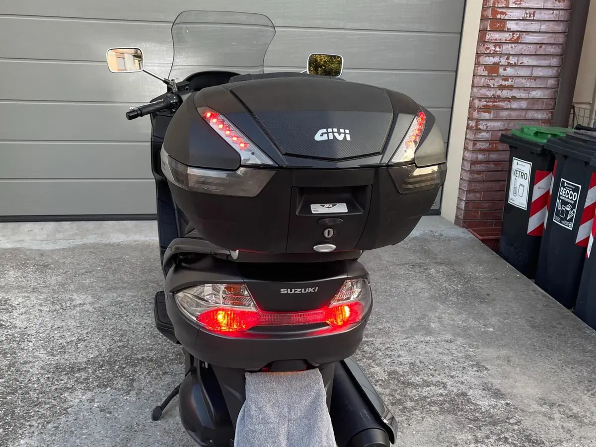Suzuki Burgman AN 400 Lux ABS (2012 - 17) (9)