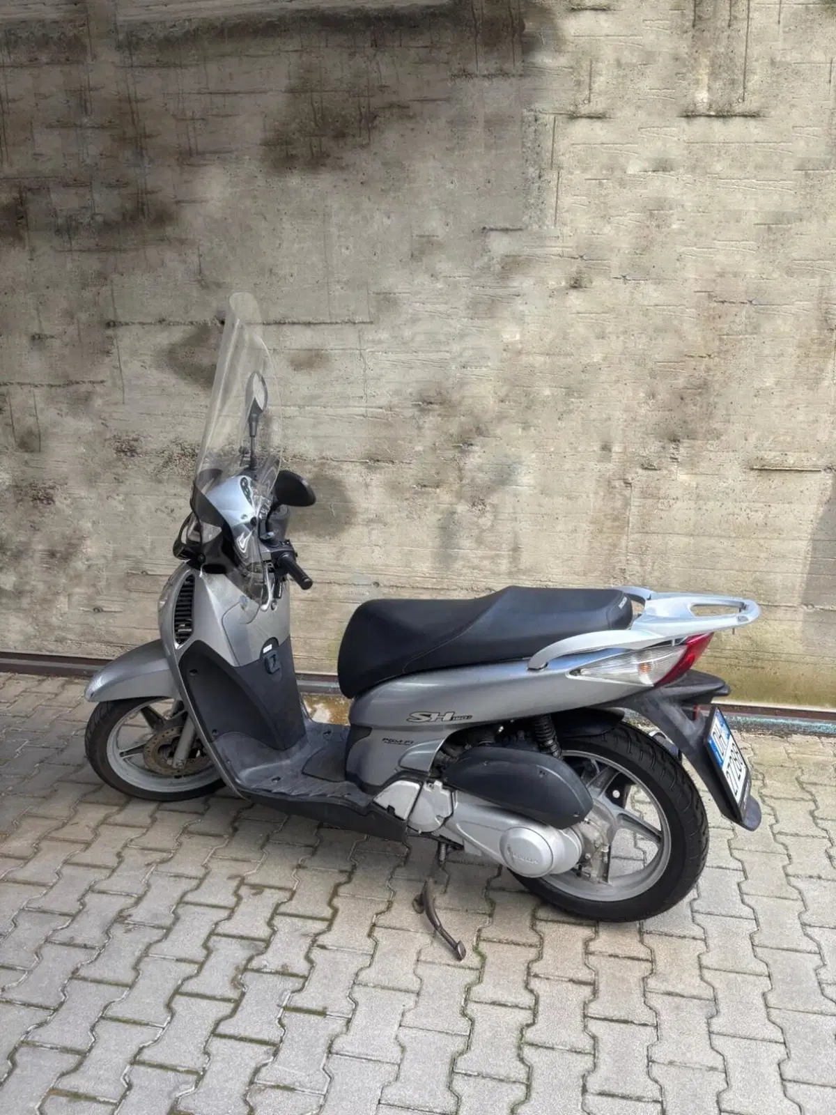 Honda SH 150i (2005 - 08) (3)