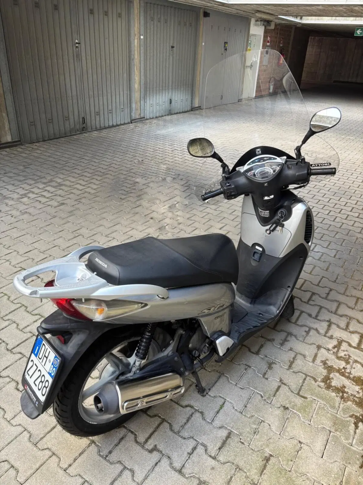 Honda SH 150i (2005 - 08) (6)