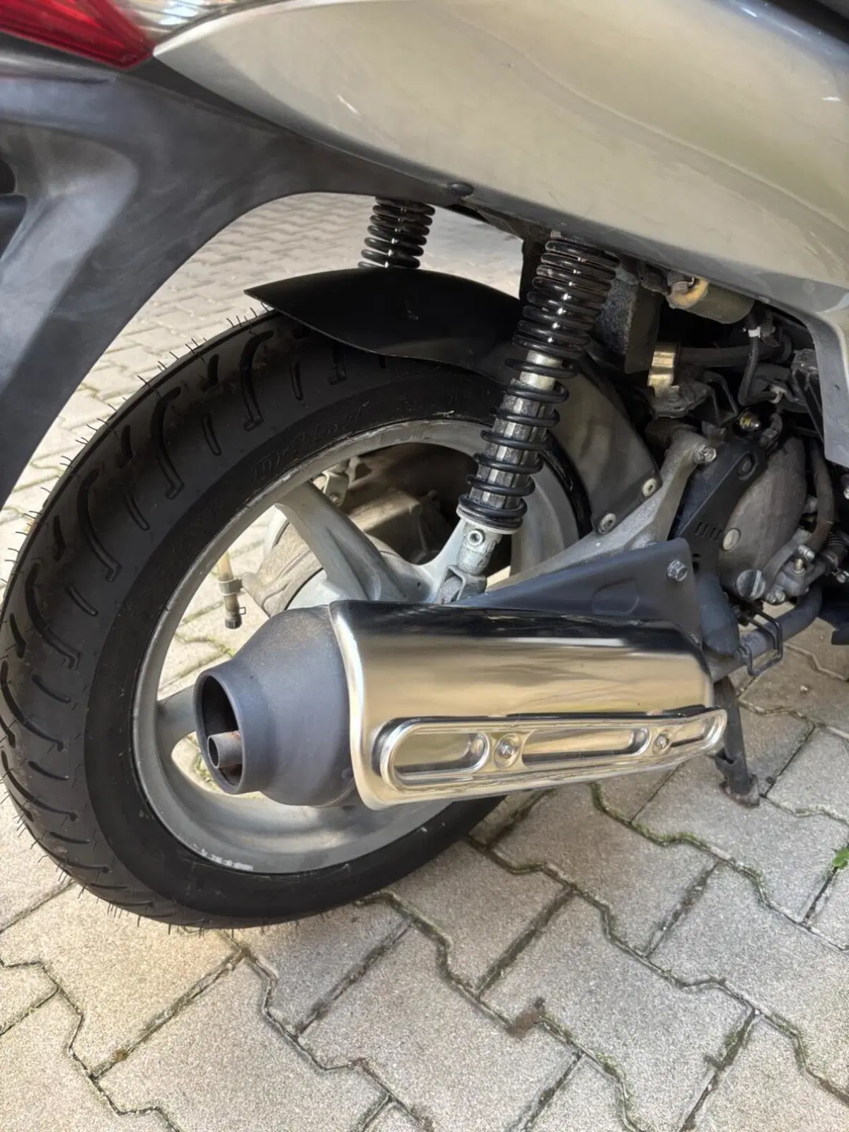 Honda SH 150i (2005 - 08) (9)