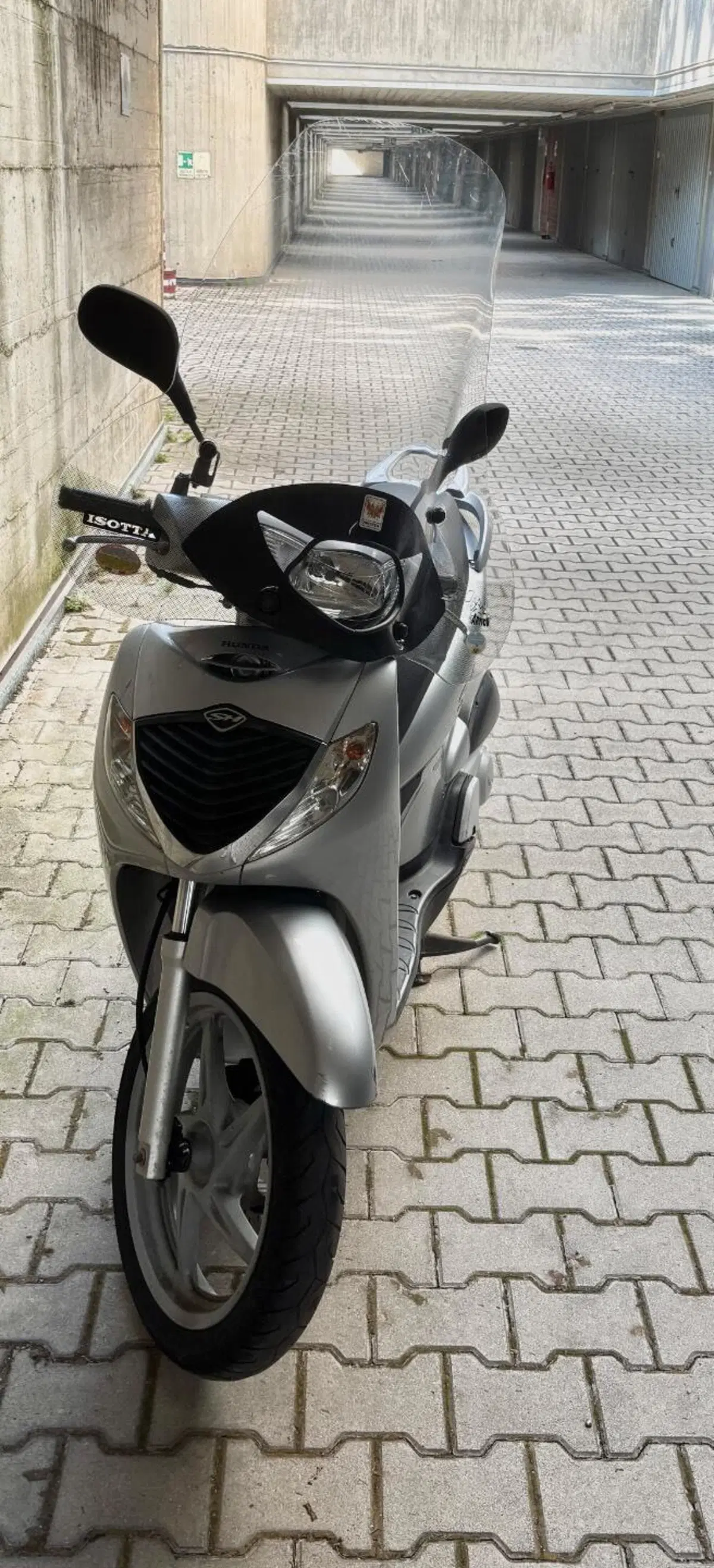 Honda SH 150i (2005 - 08) (10)