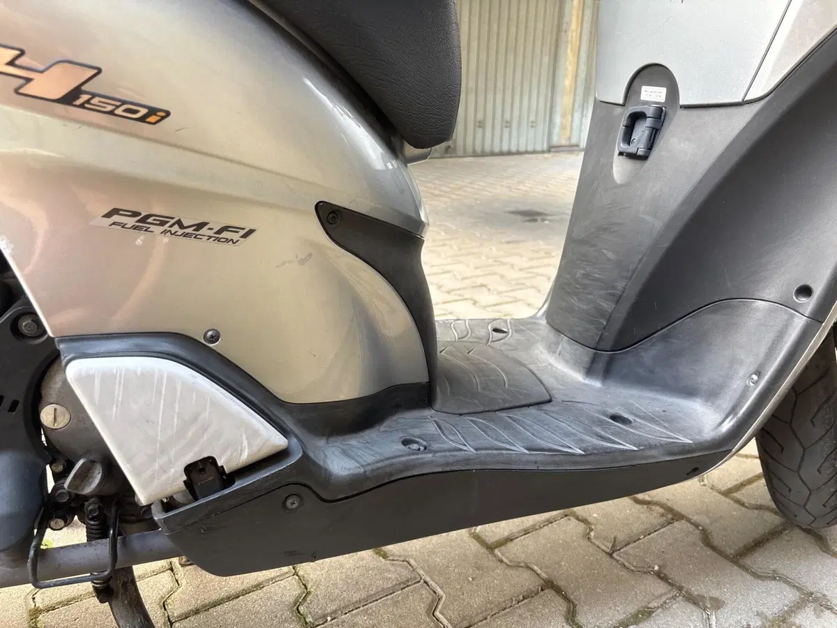 Honda SH 150i (2005 - 08) (18)