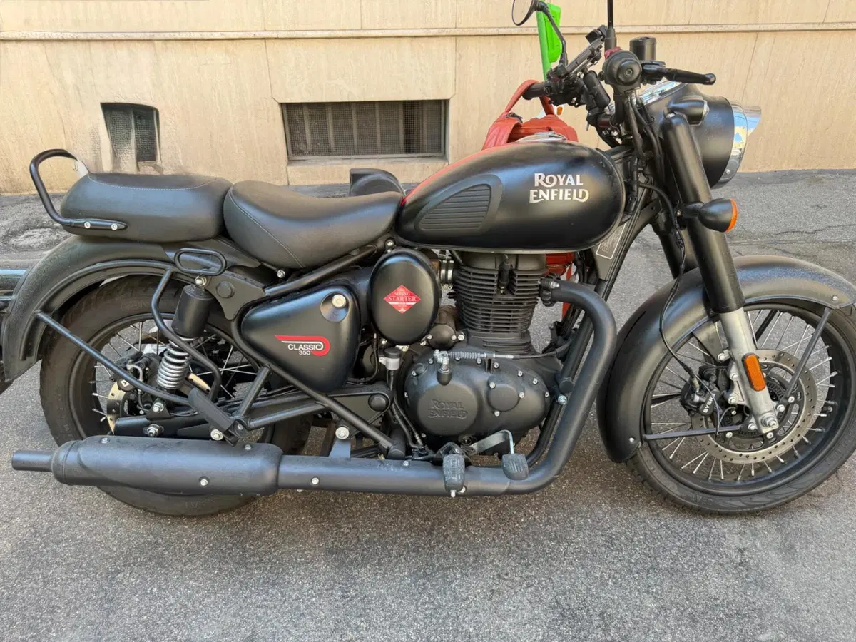 Royal Enfield Classic 350 (2021 - 26) (2)