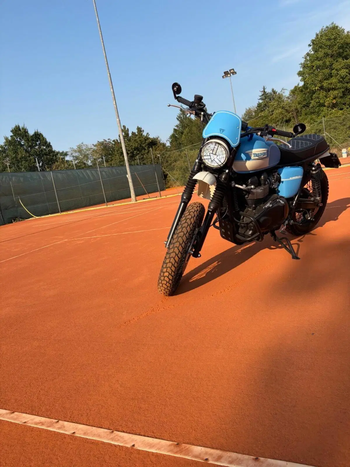 Triumph Scrambler (2006 - 17) (2)