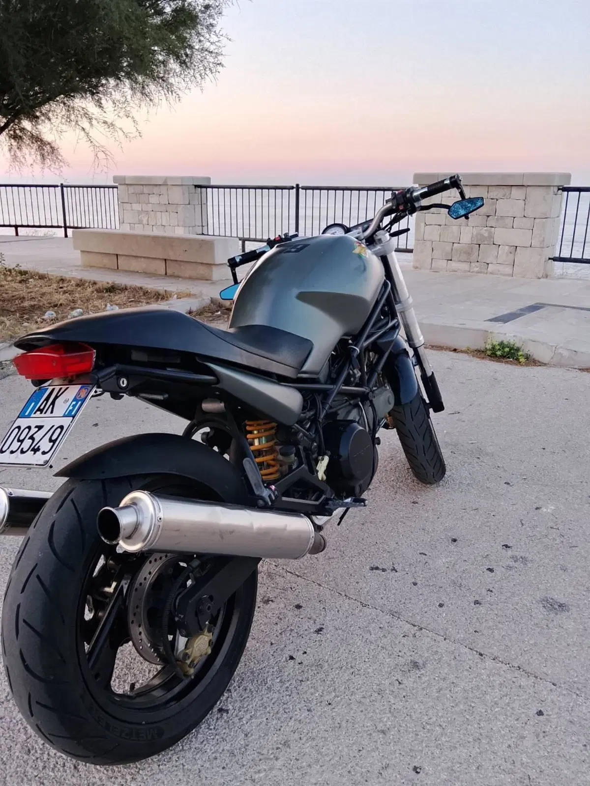 Ducati Monster 600 City (1998 - 02) (3)