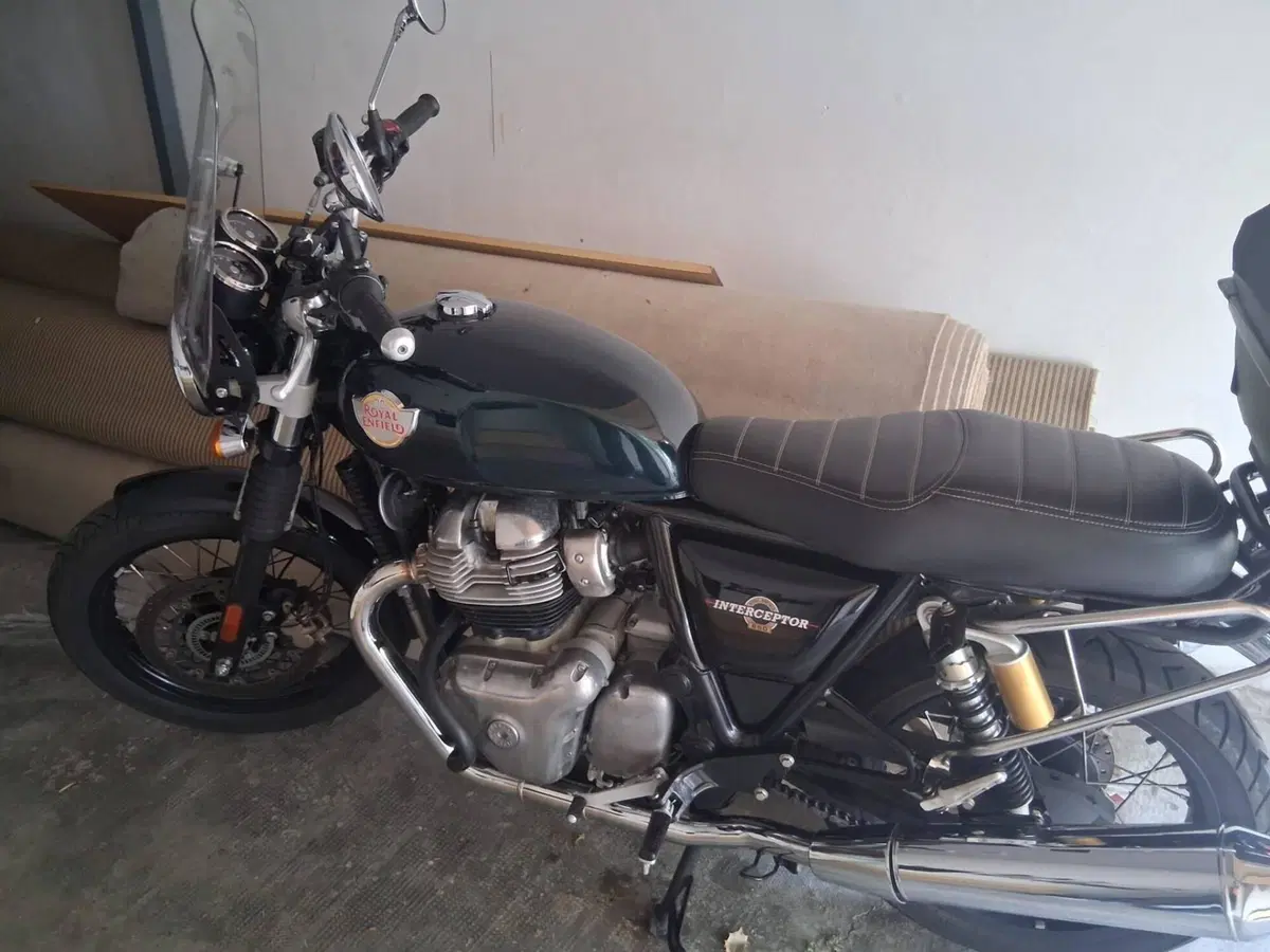 Royal Enfield Interceptor 650 (2021 - 26) (9)