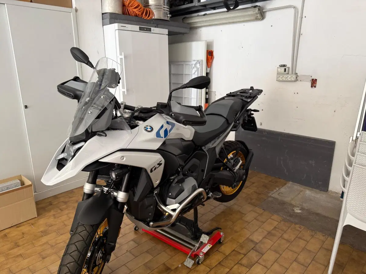 Bmw R 1300 GS (2023 - 26) (3)