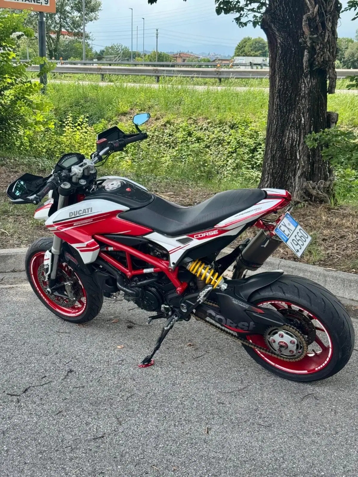 Ducati Hypermotard 939 (2016 - 18) (3)