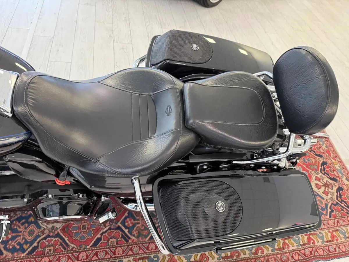 Harley-Davidson 1800 Road King (2012 - 13) - FLHRSE (13)