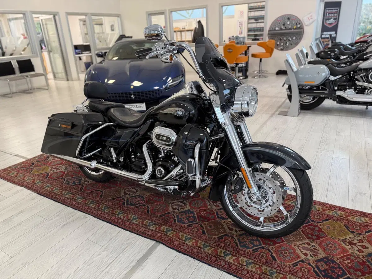 Harley-Davidson 1800 Road King (2012 - 13) - FLHRSE