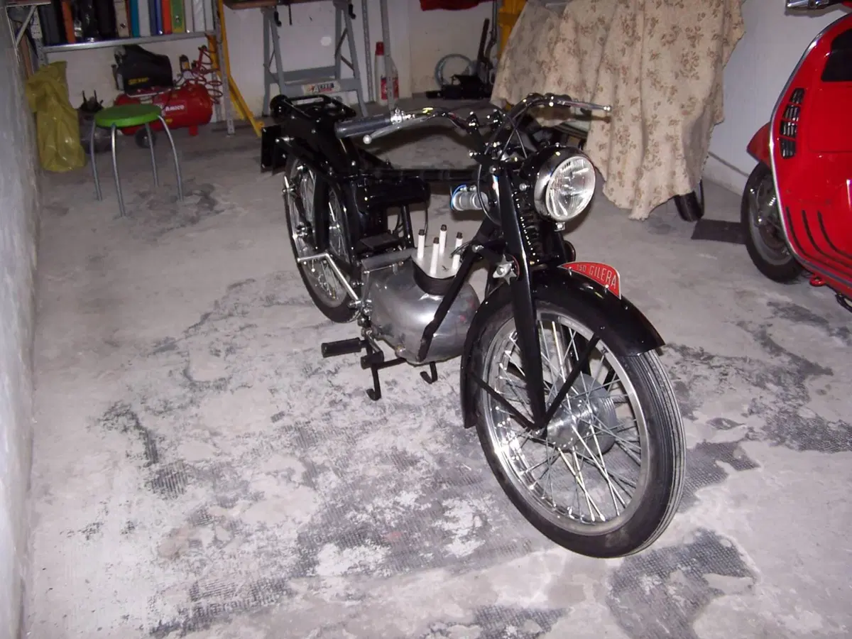 Gilera 150 turismo 3 marce (8)