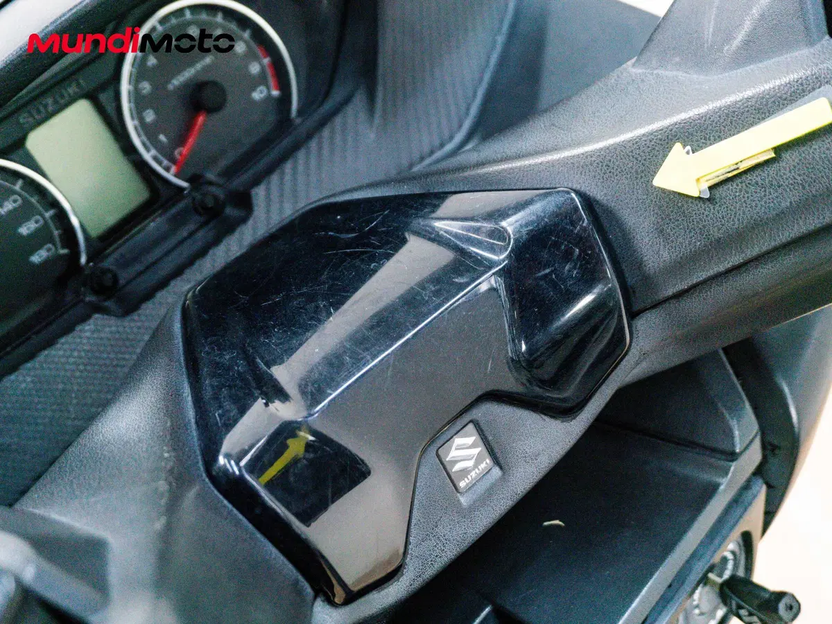 Suzuki Burgman AN 400 ABS (2010 - 13) (22)