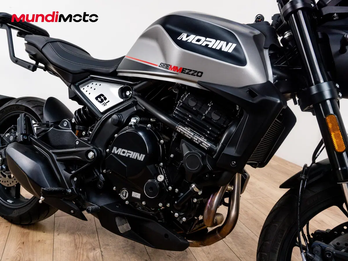Moto Morini SEIEMMEZZO STR (2022 - 26) (4)