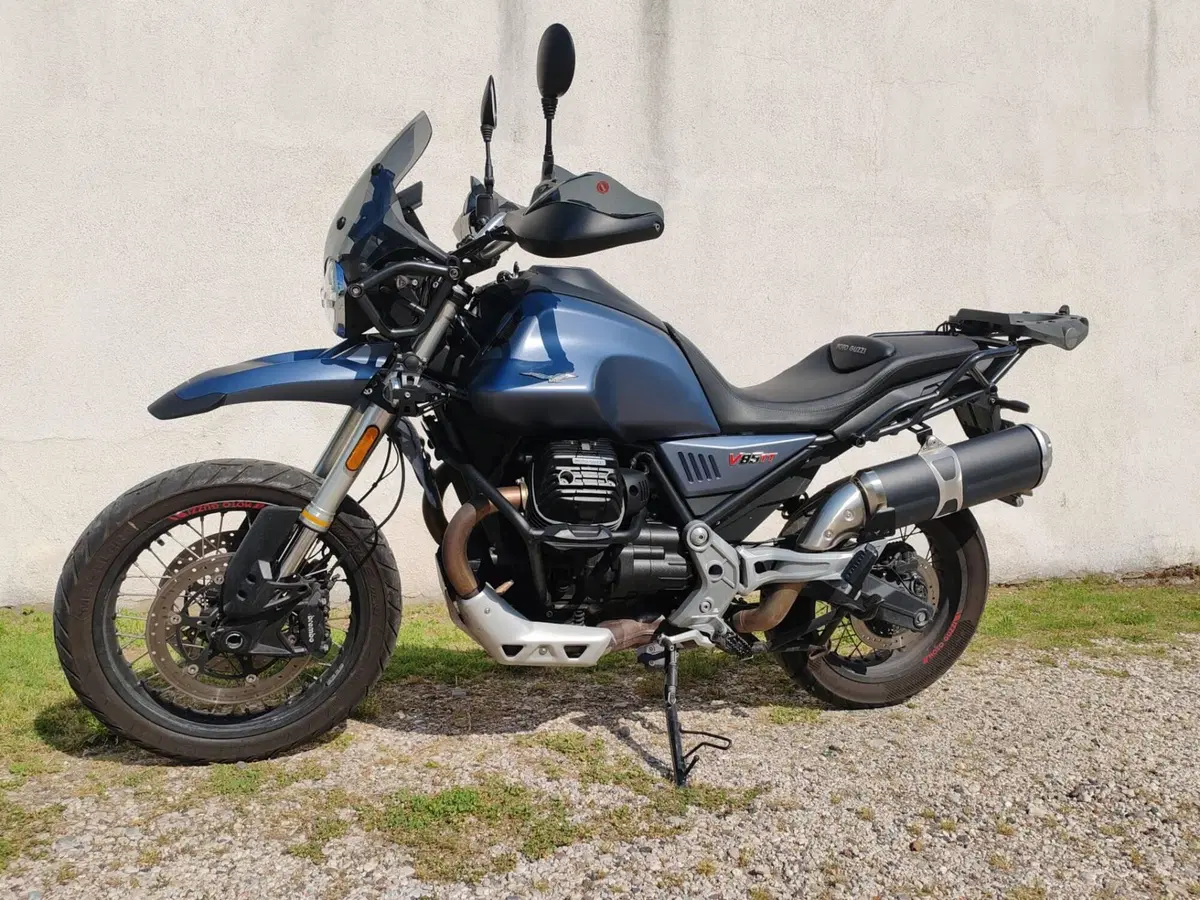 Moto Guzzi V85 TT (2019 - 20) (5)