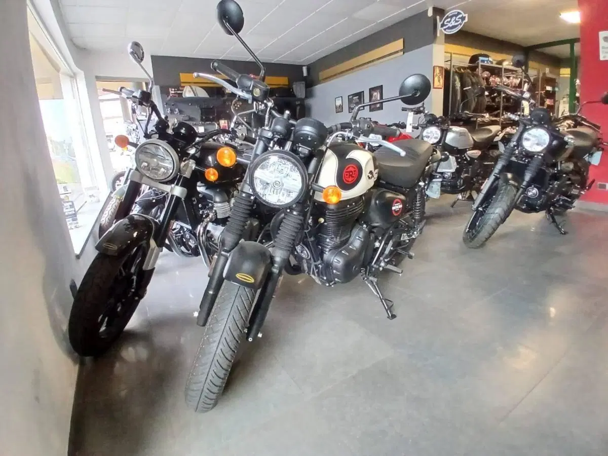 Royal Enfield HNTR 350 (2022 - 26) (2)