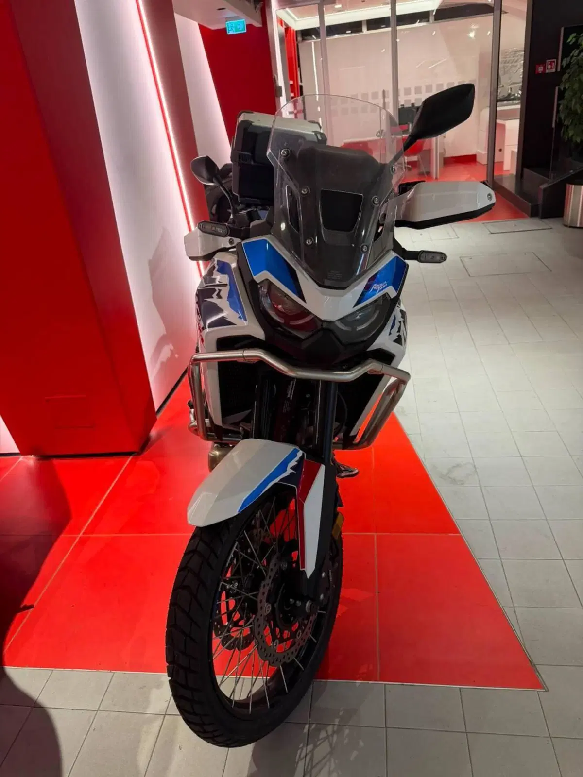 Honda Africa Twin CRF 1100L ES DCT (2024 - 26) (4)