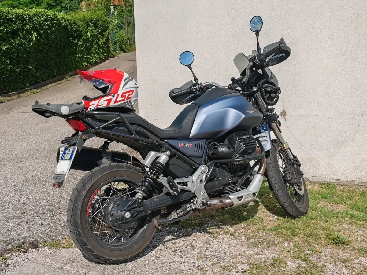 Moto Guzzi V85 TT (2019 - 20) (8)