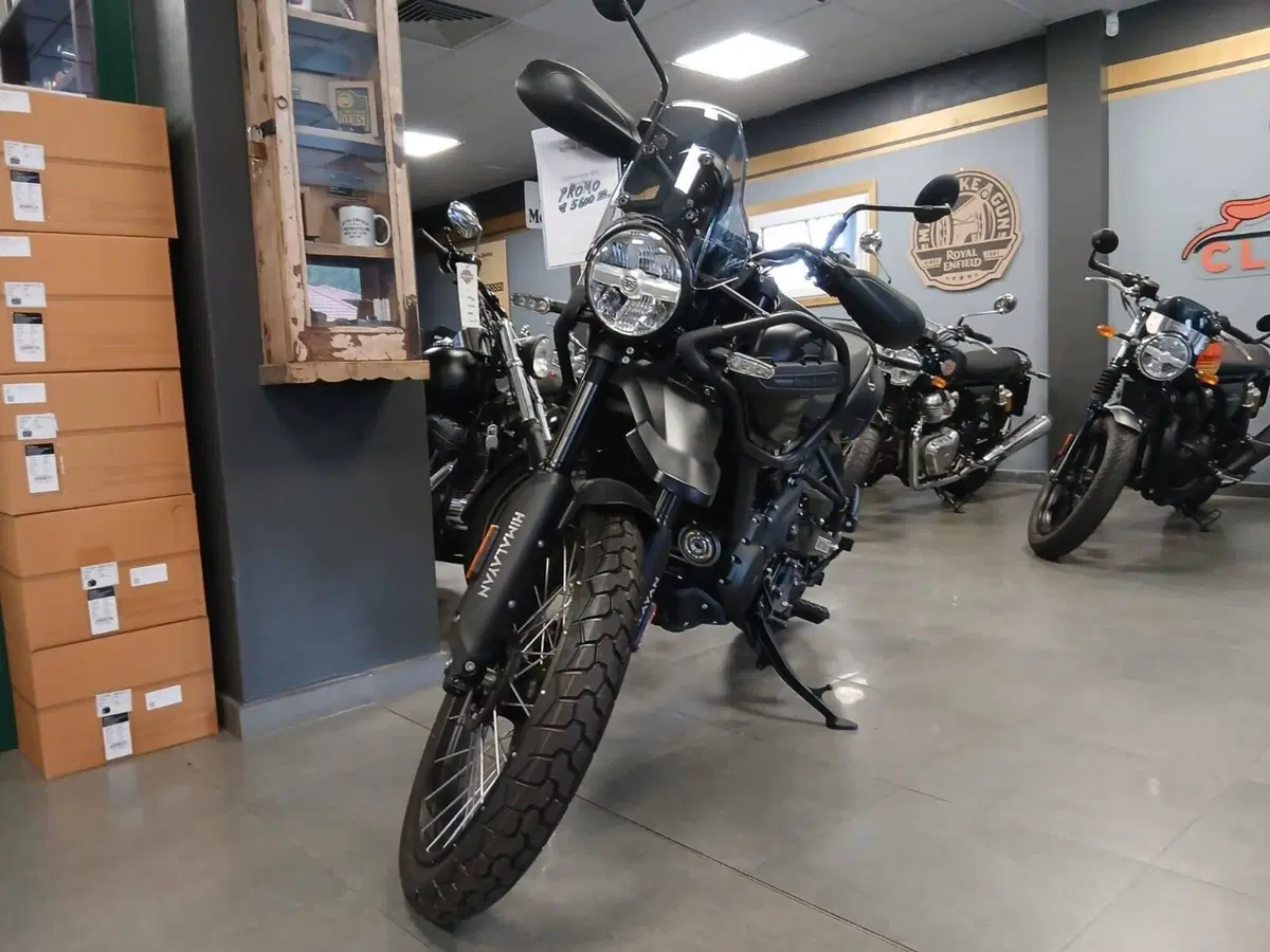 Royal Enfield Himalayan 450 Mana Black (2026) (4)