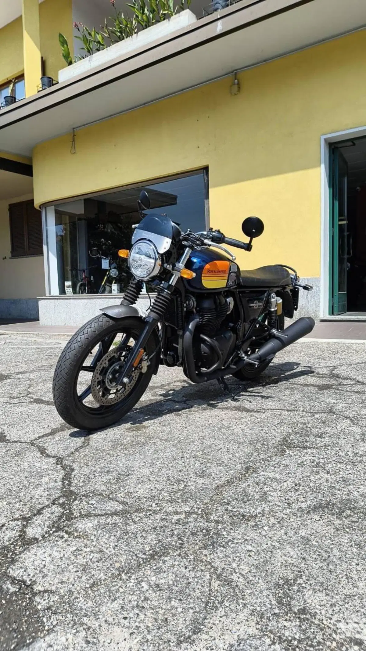 Royal Enfield Interceptor 650 (2021 - 26) (4)