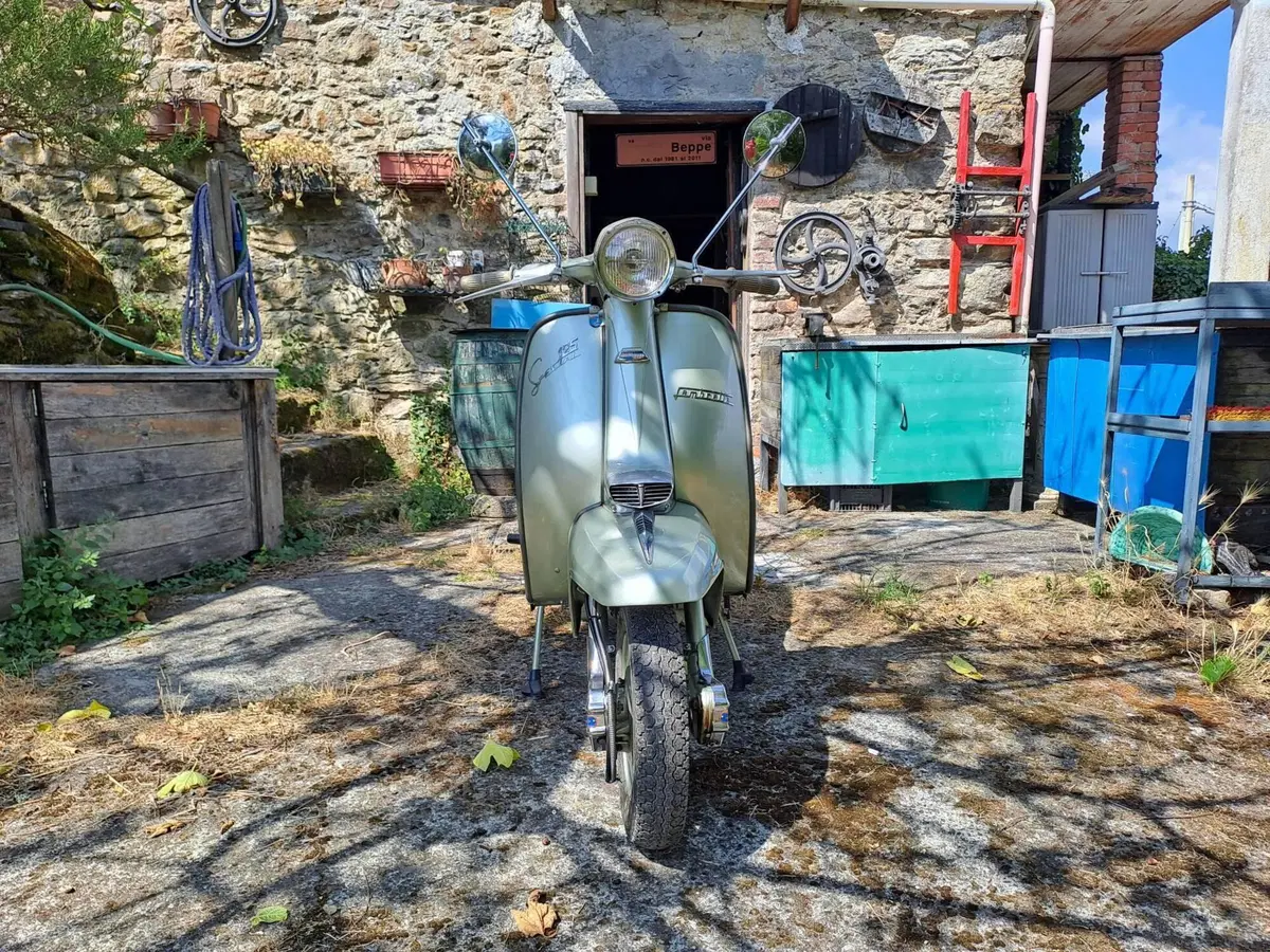 Lambretta 125 Special (3)
