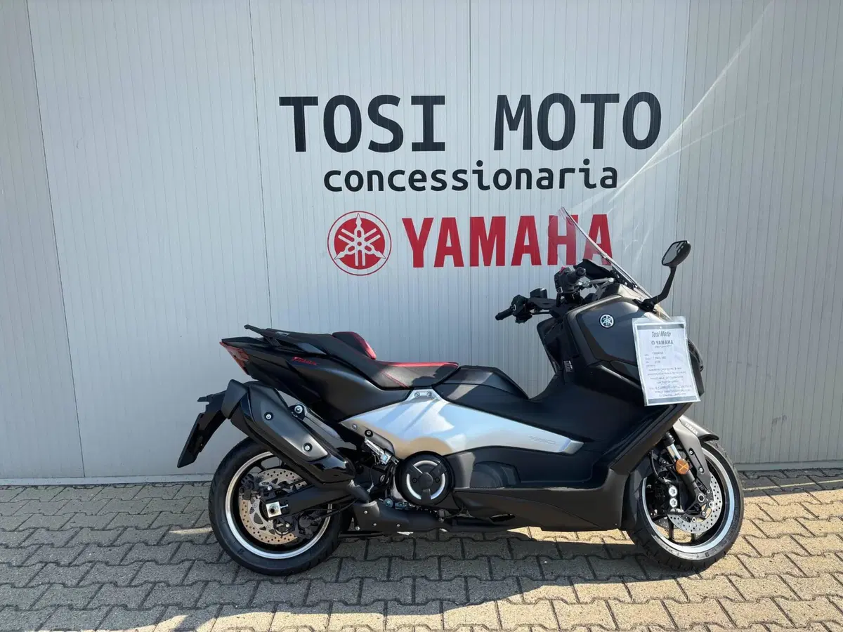 Yamaha T-Max 560 25th Anniversary (2026)