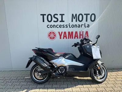 Yamaha T-Max 560 25th Anniversary (2026) usata