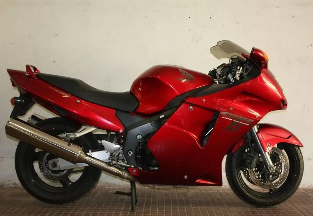 Honda CBR 1100 XX Superblackbird (1996 - 98) (8)