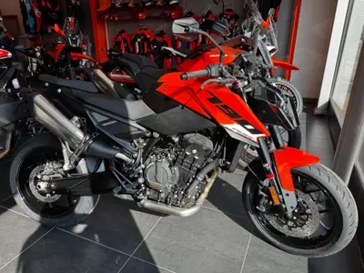 KTM 790 Duke (2027) nuova