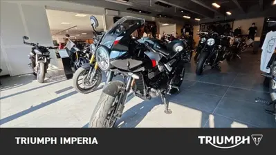 Triumph Thruxton 400 (2026) usata