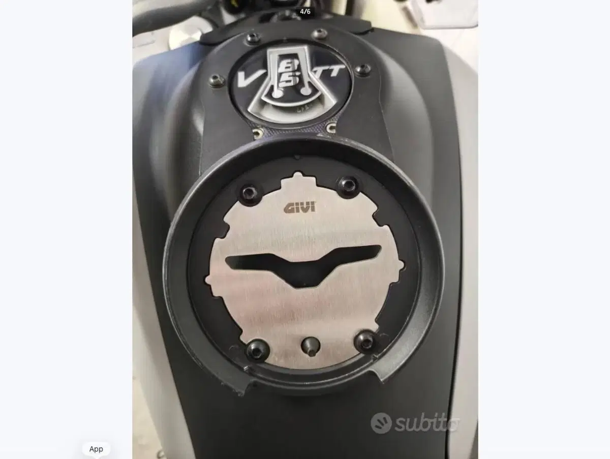 Moto Guzzi V85 TT Travel (2021 - 23) (4)