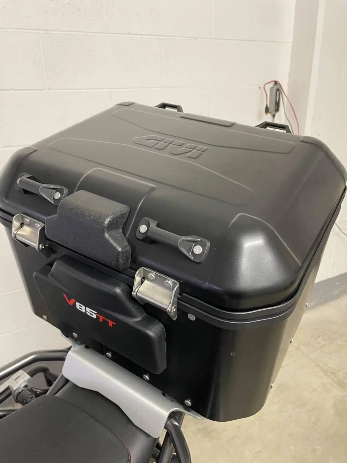 Moto Guzzi V85 TT Travel (2021 - 23) (7)