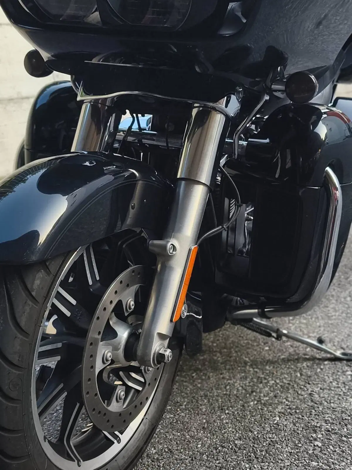 Harley-Davidson 114 Road Glide Ultra (2019) - FLTRXU (10)