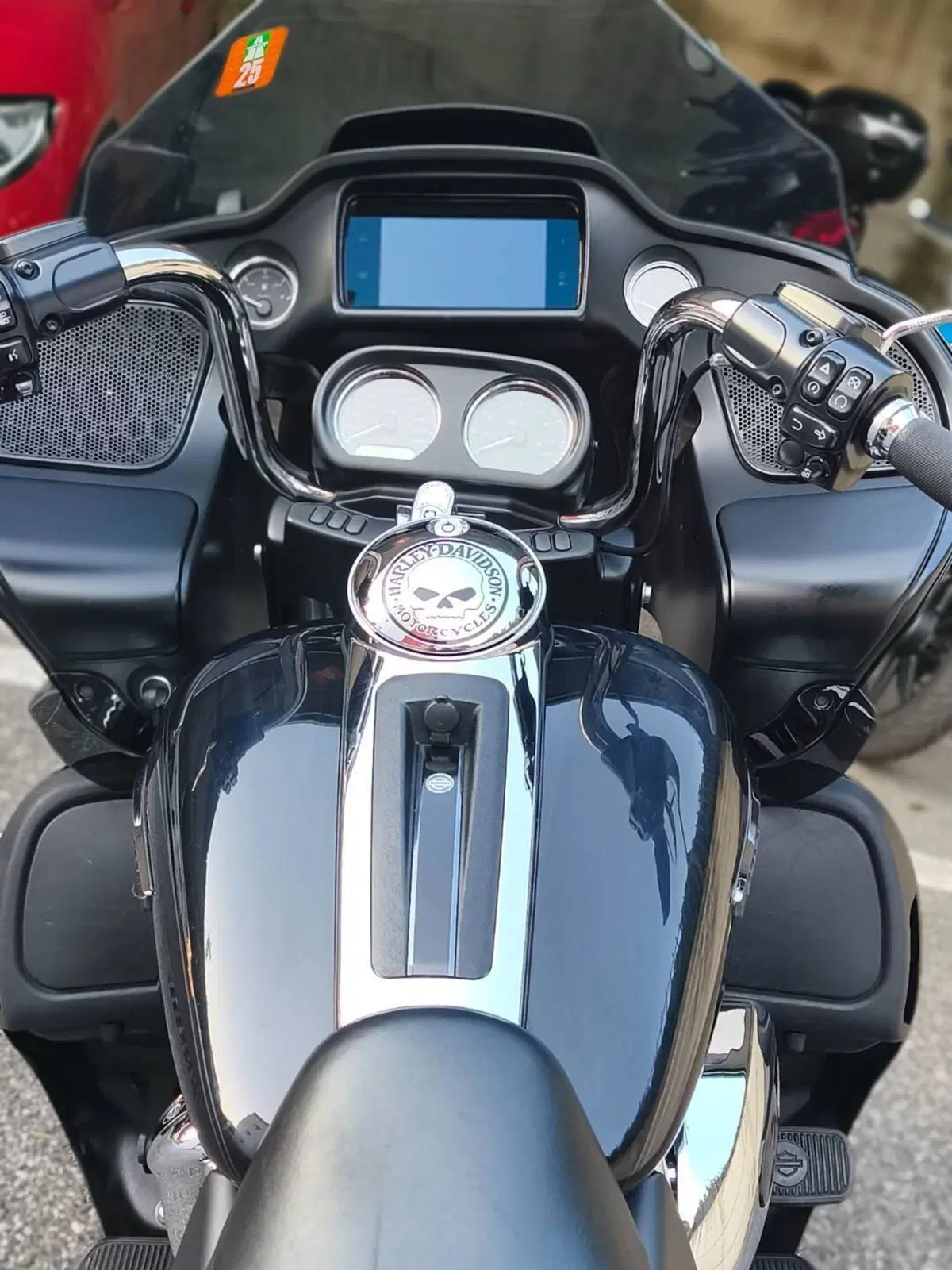 Harley-Davidson 114 Road Glide Ultra (2019) - FLTRXU (14)