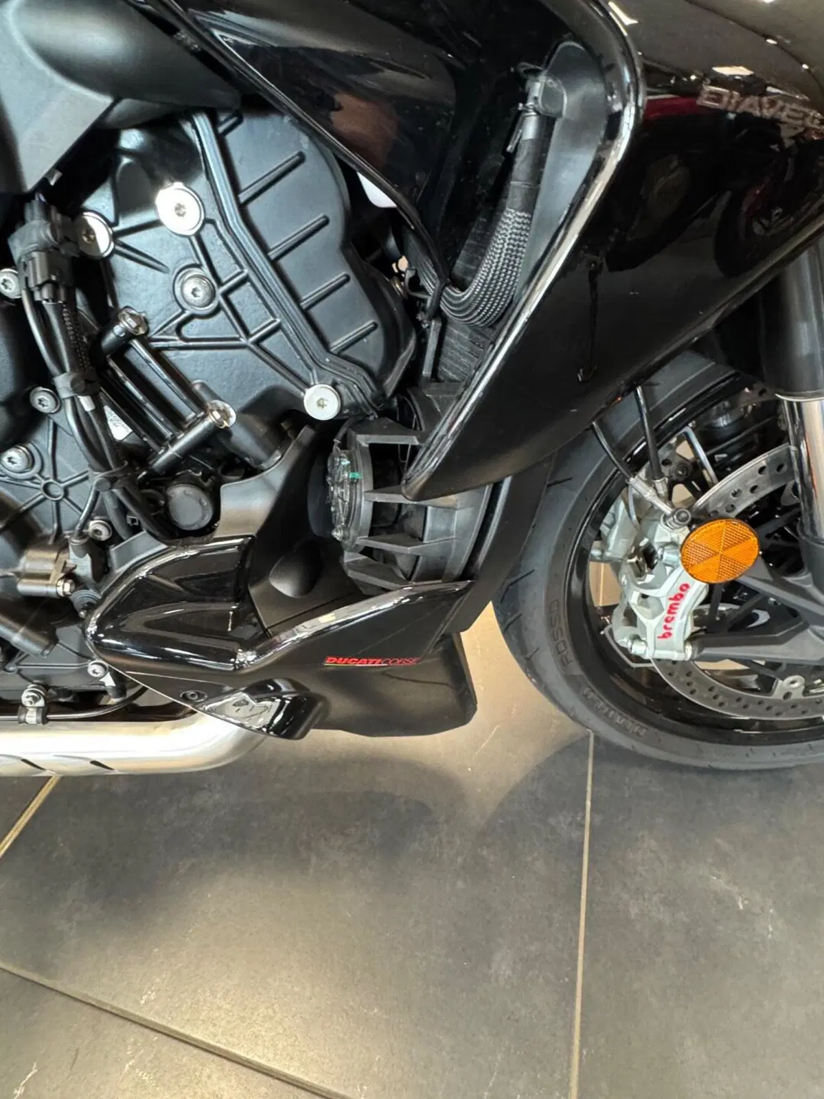 Ducati Diavel V4 (2023 - 26) (9)