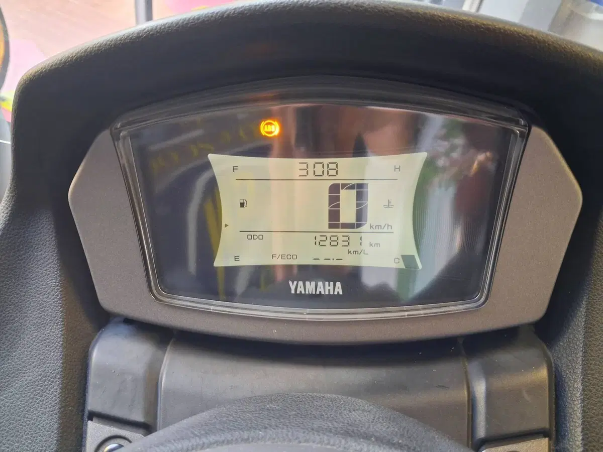 Yamaha N-Max 125 (2021 - 24) (2)